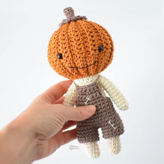 Pumpkin Man (Crochet)