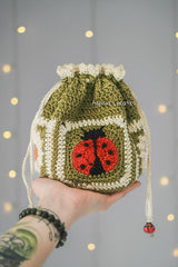 Ladybug and Daisy Drawstring Pouch (Crochet)